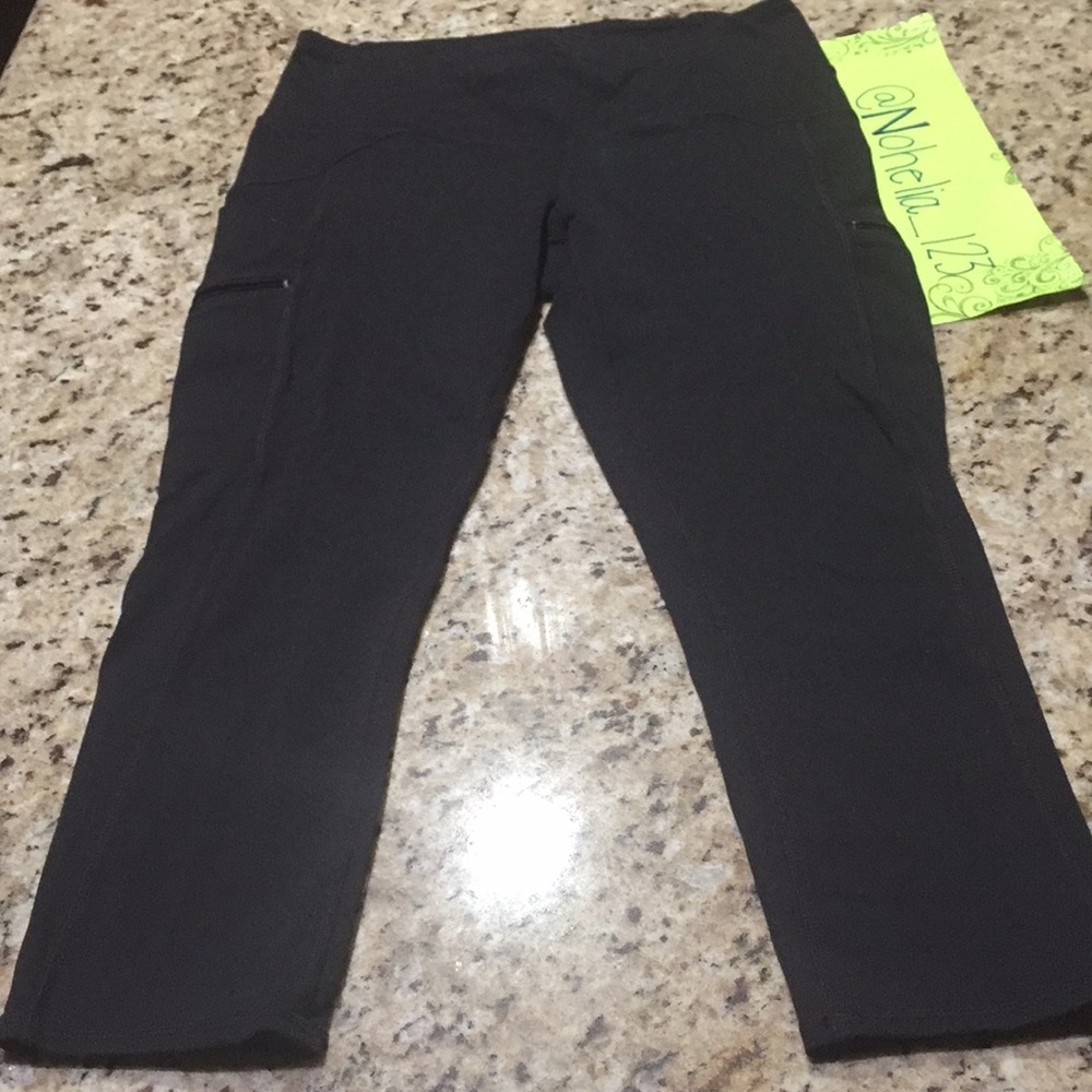 Athleta cropped leggings